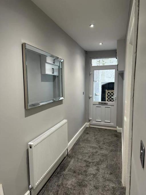 Large 1 Bedroom Flat With Private Parking Πλίμουθ Εξωτερικό φωτογραφία
